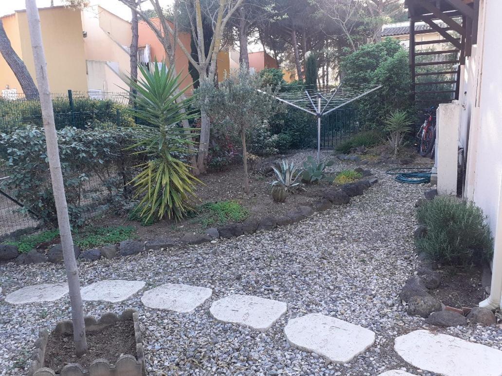 Villa Pinede - Proche Naturiste Agde Eksteriør billede